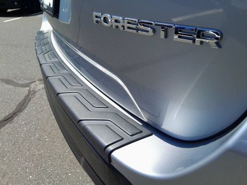 Used 2023 Subaru Forester Premium AWD/4WD image 43