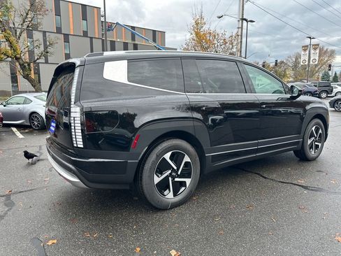 New 2026 Hyundai Ioniq 9 S image 6