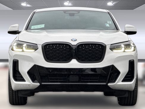Used 2024 BMW X4 xDrive30i w/ Premium Package image 5