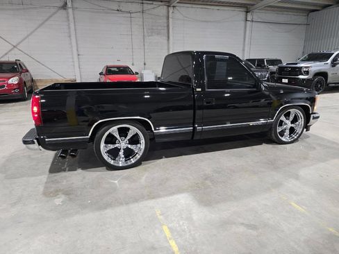 Used 1990 Chevrolet Silverado 1500 2WD Regular Cab image 16