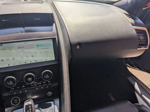 Used 2020 Jaguar F-TYPE Checkered Flag image 19