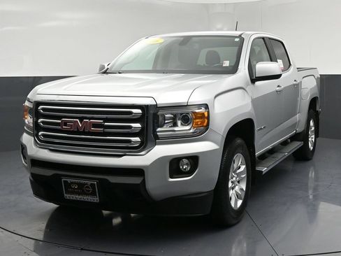 Used 2016 GMC Canyon SLE image 3