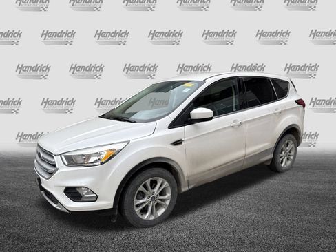 Used 2019 Ford Escape SE image 5
