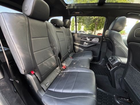 Used 2020 Mercedes-Benz GLS 450 4MATIC image 22