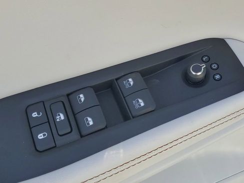 New 2026 Jeep Cherokee Overland image 23