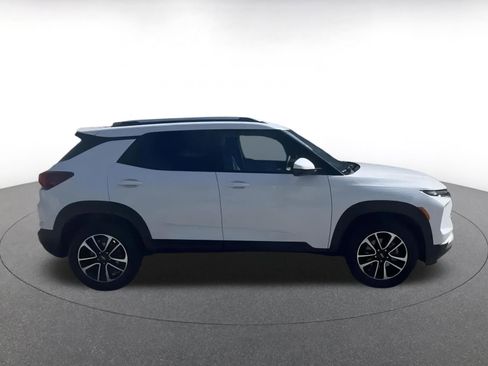 Used 2025 Chevrolet TrailBlazer LT image 16