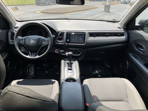 Certified 2022 Honda HR-V EX image 32