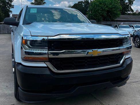 Used 2016 Chevrolet Silverado 1500 W/T RWD image 3