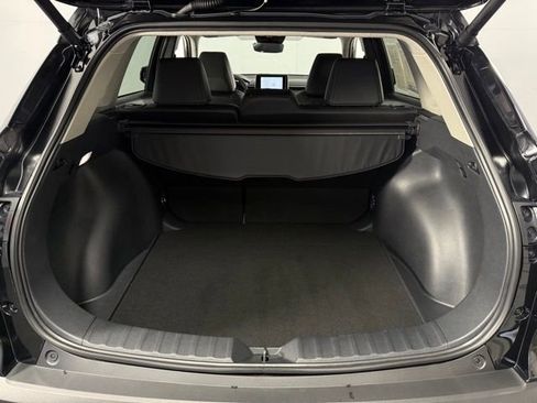 Used 2025 Toyota Corolla Cross XLE w/ Convenience Package image 47