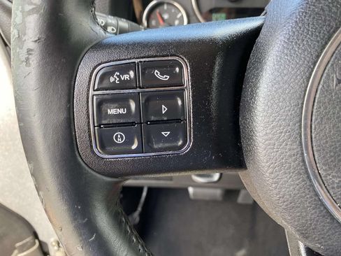 Used 2013 Jeep Wrangler Sport AWD/4WD image 27