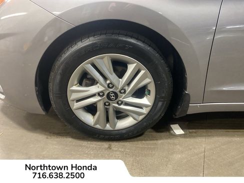 Used 2020 Hyundai Elantra Value Edition w/ Cargo Package (C1) image 17