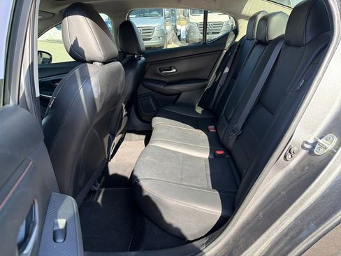 Used 2020 Nissan Sentra SR w/ Premium Package image 24