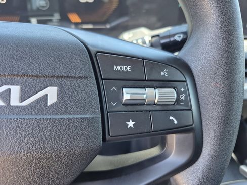 Used 2025 Kia K4 FWD image 26