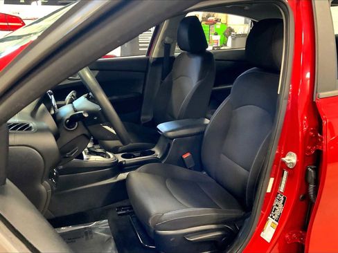 Used 2019 Kia Forte LXS image 8