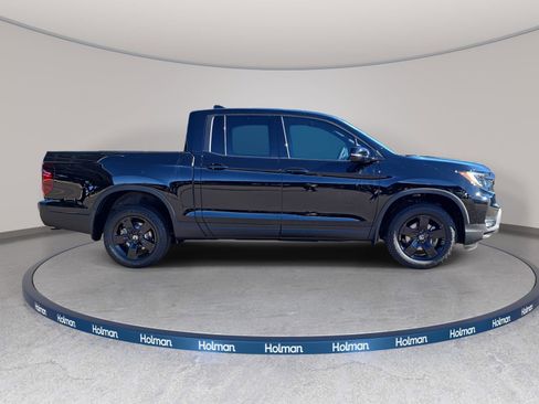 New 2026 Honda Ridgeline Black Edition image 4