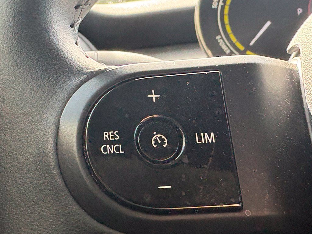 Used 2023 MINI Cooper SE FWD image 16