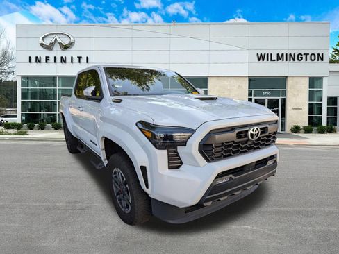 Used 2024 Toyota Tacoma TRD Sport AWD/4WD image 1