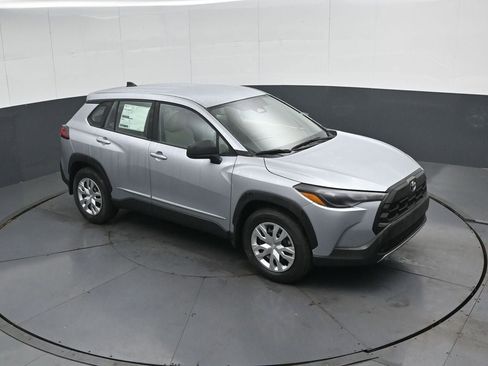 New 2026 Toyota Corolla Cross L image 45