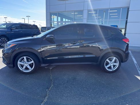 Used 2020 Honda HR-V EX image 2
