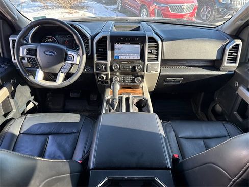 Used 2019 Ford F150 Lariat image 28