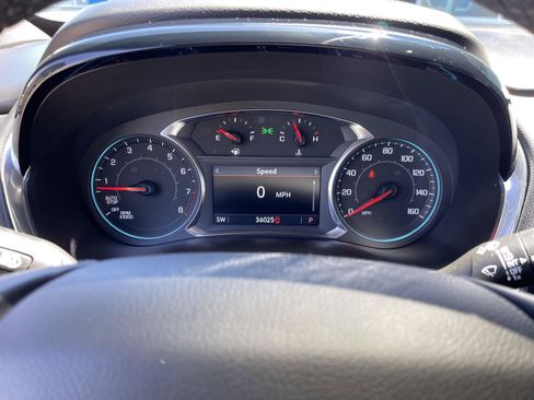 Used 2023 Chevrolet Traverse LT FWD image 22