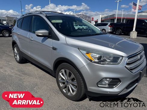 Used 2018 Ford Escape Titanium image 11