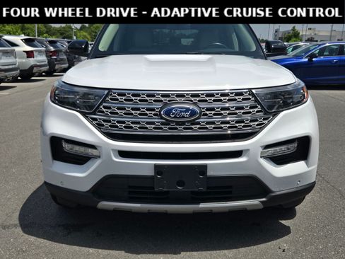 Used 2023 Ford Explorer Limited AWD/4WD image 2