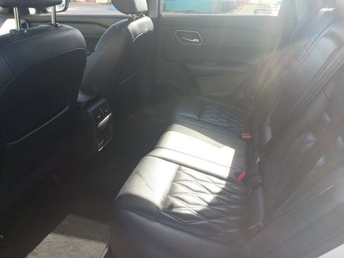 Used 2021 Nissan Rogue Platinum FWD image 13