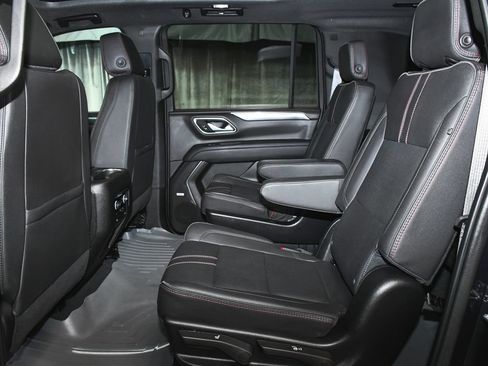 Used 2024 Chevrolet Suburban RST w/ Luxury Package AWD/4WD image 48