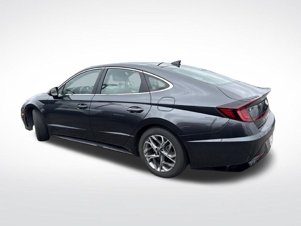 Used 2020 Hyundai Sonata SEL w/ Convenience + Sunroof Package FWD image 4