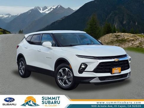 Used 2025 Chevrolet Blazer LT AWD/4WD image 1