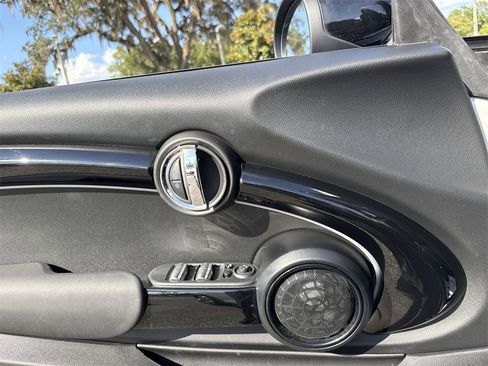 Used 2023 MINI Cooper S image 12