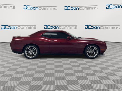 Used 2021 Dodge Challenger R/T image 9