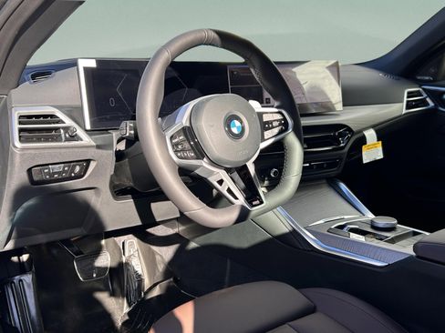 Used 2026 BMW 430i Convertible w/ M Sport Package image 8