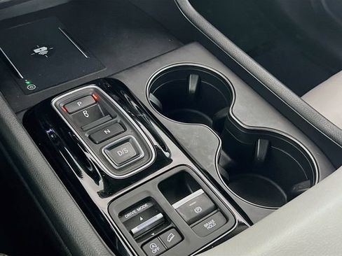 Certified 2025 Honda Pilot EX-L image 17