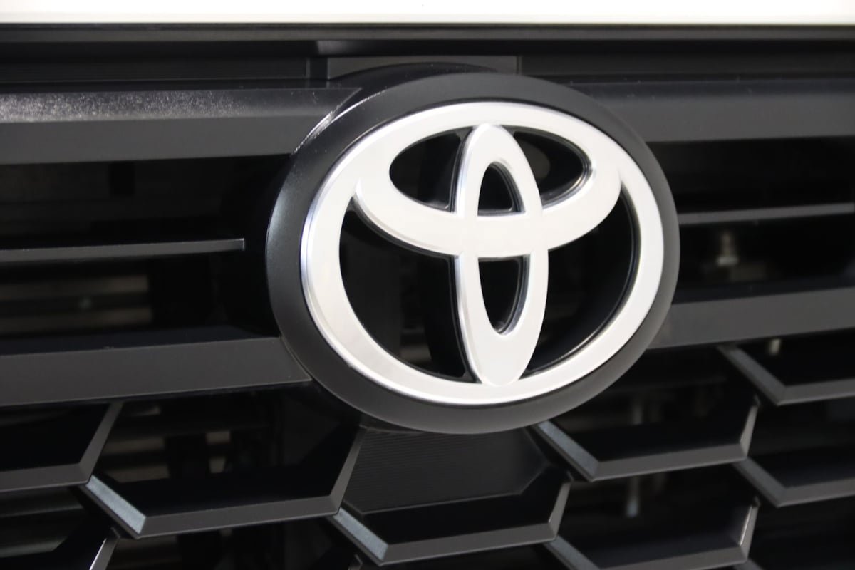 Used 2024 Toyota Tacoma TRD Off-Road AWD/4WD image 24