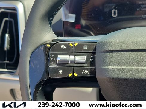 New 2026 Kia Sorento S w/ S Panoramic Sunroof Package FWD image 23