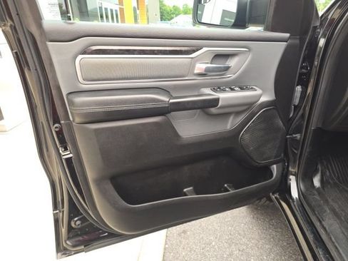 Used 2022 RAM 1500 Big Horn AWD/4WD image 11