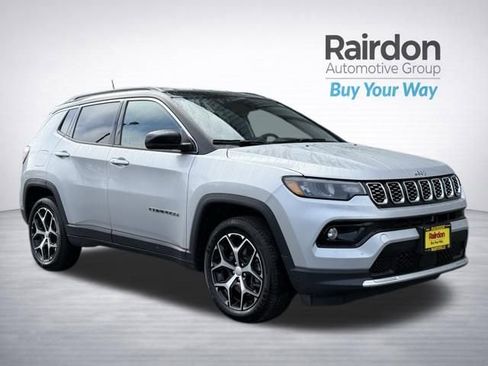 Used 2024 Jeep Compass Limited image 1