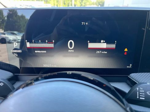 Used 2025 Nissan Kicks SR FWD image 21