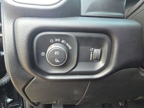 Used 2025 RAM 2500 Big Horn AWD/4WD image 18