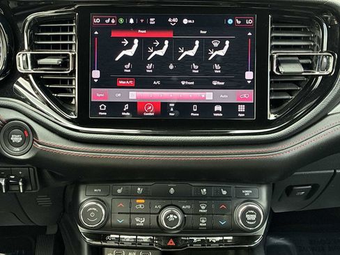 Certified 2024 Dodge Durango GT AWD/4WD image 17
