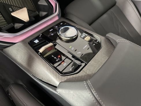 Used 2025 BMW X3 xDrive30i w/ Premium Package image 19