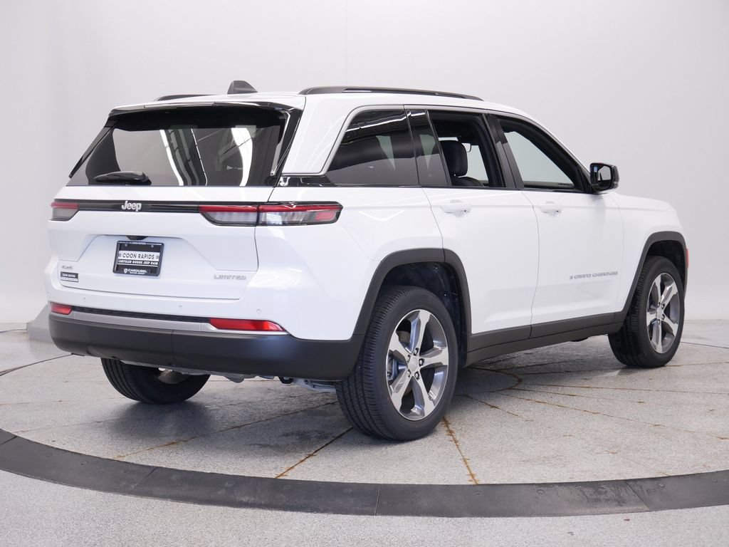 New 2026 Jeep Grand Cherokee Limited w/ Trailer Tow Package AWD/4WD image 6