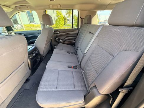 Used 2019 GMC Yukon XL SLE w/ Convenience Package image 19