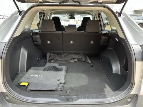 Used 2025 Toyota RAV4 LE FWD image 27
