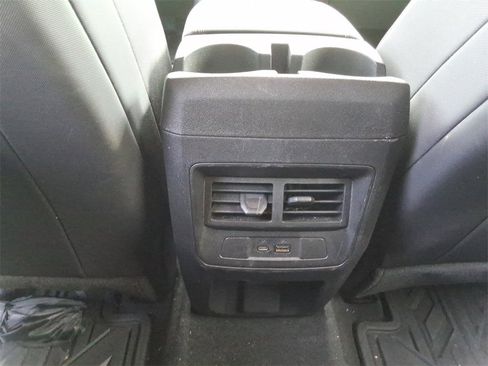 Certified 2024 Chevrolet Colorado Z71 w/ Z71 Convenience Package 2 image 18