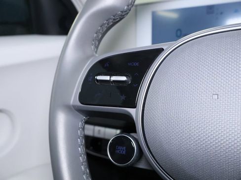 Used 2022 Hyundai Ioniq 5 SE image 19