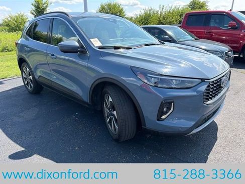 Used 2023 Ford Escape Platinum AWD/4WD image 8