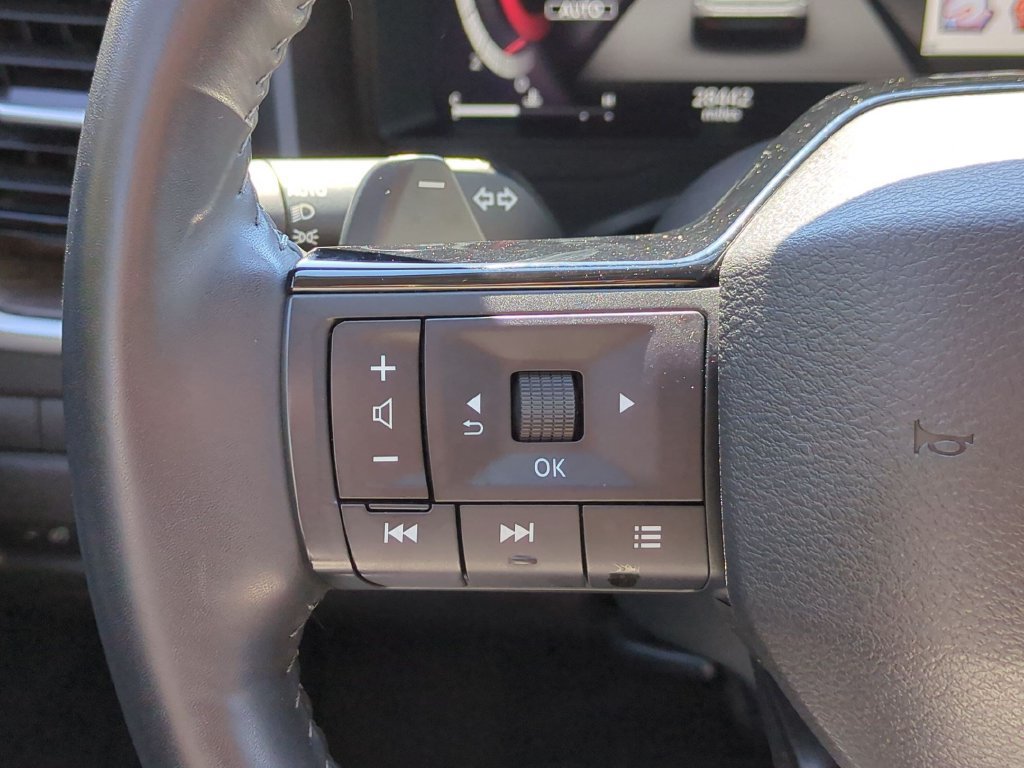 Used 2025 Nissan Rogue Platinum w/ Platinum Premium Package AWD/4WD image 17